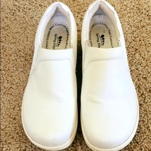 Women's SPRING STEP nursing clogs